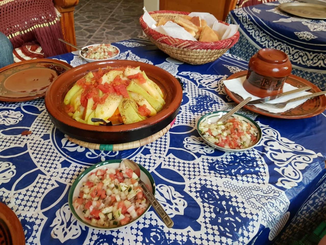 Aroumd Authentic Lodge Managed By Rachid Jellah 伊姆利尔 外观 照片