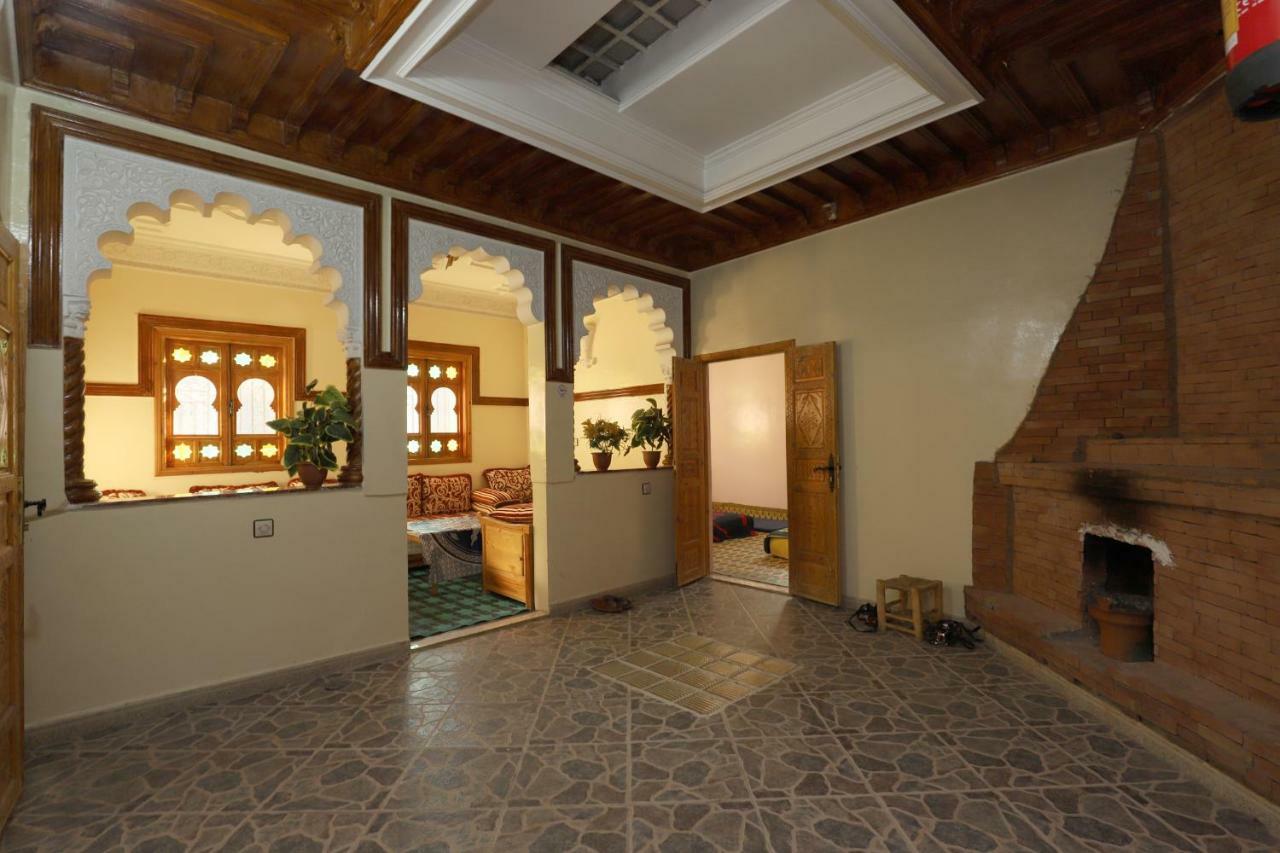 Aroumd Authentic Lodge Managed By Rachid Jellah 伊姆利尔 外观 照片